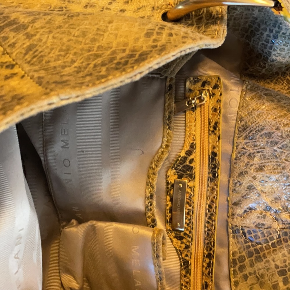 Handbag - Picture 4 of 4